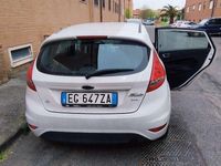 Usata Ford Fiesta Titanium 60 CV (44 kW) 2012 Bianco Utilitaria