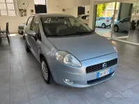 Usata Fiat Grande Punto 77 CV (56 kW) 2006 Grigio Utilitaria