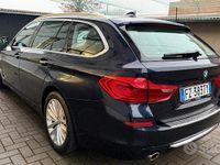 Usata BMW 520 Luxury Line 190 CV (139 kW) 2019 Blu Station wagon