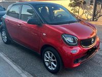 Usata Smart ForFour 75 CV (55 kW) 2019 Rosso Utilitaria