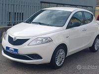 Usata Lancia Ypsilon 69 CV (50 kW) 2017 Bianco Utilitaria