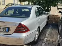 Usata Mercedes C200 Elegance 116 CV (85 kW) 2002 Grigio Berlina