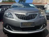Usata Lancia Ypsilon Gold 69 CV (50 kW) 2022 Grigio Utilitaria