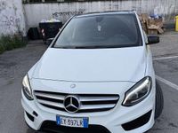 Usata Mercedes B180 109 CV (80 kW) 2015 Monovolume