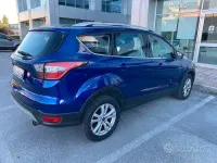 Usata Ford Kuga 120 CV (88 kW) 2017 Bluazzurro SUV