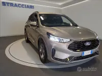 Usata Ford Kuga ST-Line 180 CV (132 kW) 2025 Grigio metallizzato SUV