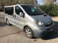Usata Opel Vivaro 146 CV (107 kW) 2009 Argento Monovolume