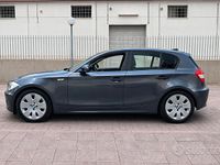 Usata BMW 118 122 CV (89 kW) 2006 Grigio Utilitaria