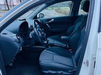 Usata Audi A1 Ambition 86 CV (63 kW) 2012 Bianco Berlina