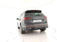 Usata VW Tiguan R-line 150 CV (110 kW) 2023 Dolphin grey metallizzato SUV
