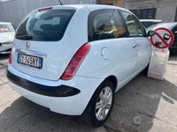 Usata Lancia Ypsilon 60 CV (44 kW) 2005 Blu Utilitaria
