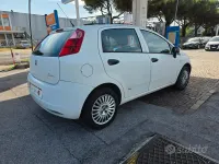 Usata Fiat Grande Punto 65 CV (47 kW) 2007 Bianco Utilitaria