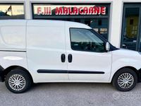 Usata Fiat Doblò 90 CV (66 kW) 2010 Bianco(met.) Monovolume