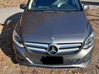 Usata Mercedes B200 136 CV (100 kW) 2016 Grigio Utilitaria
