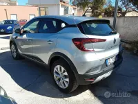Usata Renault Captur 116 CV (85 kW) 2021 Grigio SUV