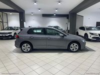 Usata VW Golf VIII Style 116 CV (85 kW) 2023 Grigio Berlina