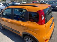 Usata Fiat Panda 4x4 S 85 CV (62 kW) 2017 Arancione Utilitaria