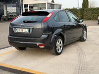 Usata Ford Focus 135 CV (99 kW) 2007 Nero Berlina