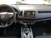 Usata Honda HR-V Elegance 130 CV (95 kW) 2017 Nero SUV