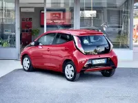 Usata Toyota Aygo 69 CV (50 kW) 2015 Rosso Utilitaria