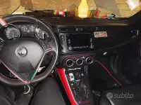 Usata Alfa Romeo Giulietta Quadrifoglio 240 CV (176 kW) 2015 Grigio Utilitaria