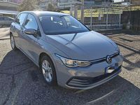 Usata VW Golf VIII Life 110 CV (80 kW) 2022 Grigio Berlina