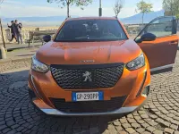 Usata Peugeot 2008 Allure 102 CV (75 kW) 2023 Bronzo SUV