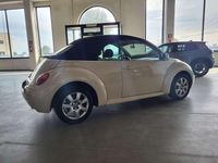 Usata VW New Beetle 75 CV (55 kW) 2005 Pastello Utilitaria