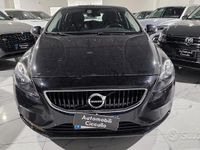 Usata Volvo V40 Business Edition 119 CV (87 kW) 2018 Nero Berlina