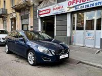 Usata Volvo V60 R-Design Momentum 114 CV (83 kW) 2013 Blu/azzurro Station wagon