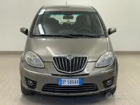 Usata Lancia Musa 95 CV (69 kW) 2008 Marrone Monovolume