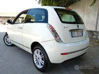 Usata Lancia Ypsilon 69 CV (50 kW) 2011 Bianco Utilitaria
