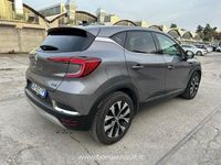 Usata Renault Captur Techno 143 CV (105 kW) 2023 Grigio SUV