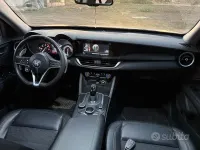 Usata Alfa Romeo Stelvio 190 CV (139 kW) 2019 Grigio SUV