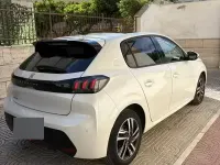 Usata Peugeot 208 101 CV (74 kW) 2020 Bianco Utilitaria
