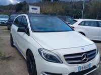 Usata Mercedes B200 Premium 135 CV (99 kW) 2013 Bianco Monovolume