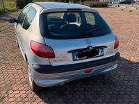 Usata Peugeot 206 2001 Berlina