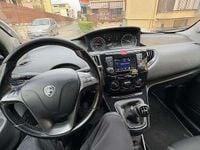 Usata Lancia Zeta 133 CV (97 kW) 2015 Monovolume