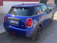 Usata Mini ONE 102 CV (75 kW) 2019 Blu/azzurro Utilitaria