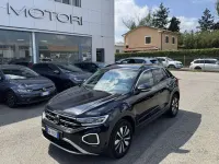 Usata VW T-Roc Edition 116 CV (85 kW) 2024 Deep black perlato SUV