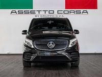 Usata Mercedes 300 Premium 239 CV (175 kW) 2021 Silver satinato Monovolume