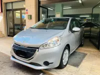 Usata Peugeot 208 82 CV (60 kW) 2013 Grigio Utilitaria