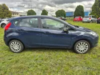 Usata Ford Fiesta Titanium 75 CV (55 kW) 2015 Blu Utilitaria