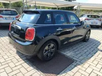 Usata Mini Cooper D 95 CV (69 kW) 2017 Nero Utilitaria
