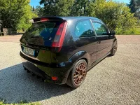 Usata Ford Fiesta ST 150 CV (110 kW) 2005 Nero Utilitaria