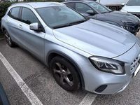 Usata Mercedes GLA200 136 CV (100 kW) 2019 Argento metallizzato SUV