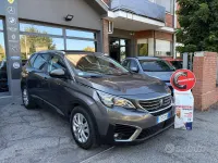 Usata Peugeot 5008 Allure 131 CV (96 kW) 2020 Grigio SUV