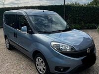 Usata Fiat Doblò 120 CV (88 kW) 2015 Blu Monovolume
