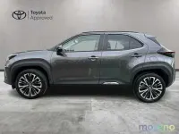 Usata Toyota Yaris Hybrid Lounge 116 CV (85 kW) 2024 Grigio Pick-up