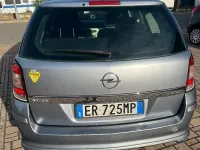 Usata Opel Astra 101 CV (74 kW) 2008 Station wagon